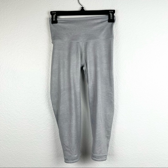 PELOTON x WITH Nail Polish Camo High Rise Reversible Capri Leggings, Size Small - Picture 6 of 8